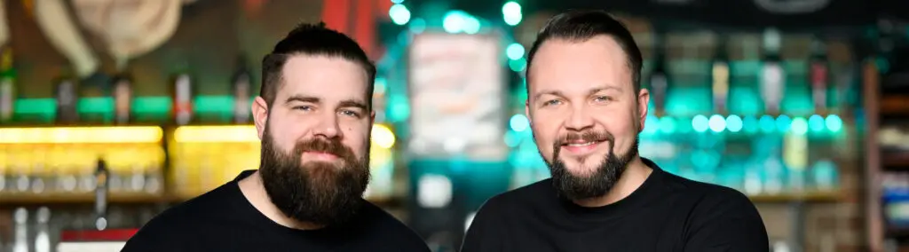 Tobias Schmitt und Yannic Bill vom SCHANZ Events Team